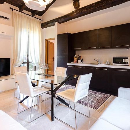 Begatto Apartment, Nel Cuore Del Centro Storico Bologna Kültér fotó